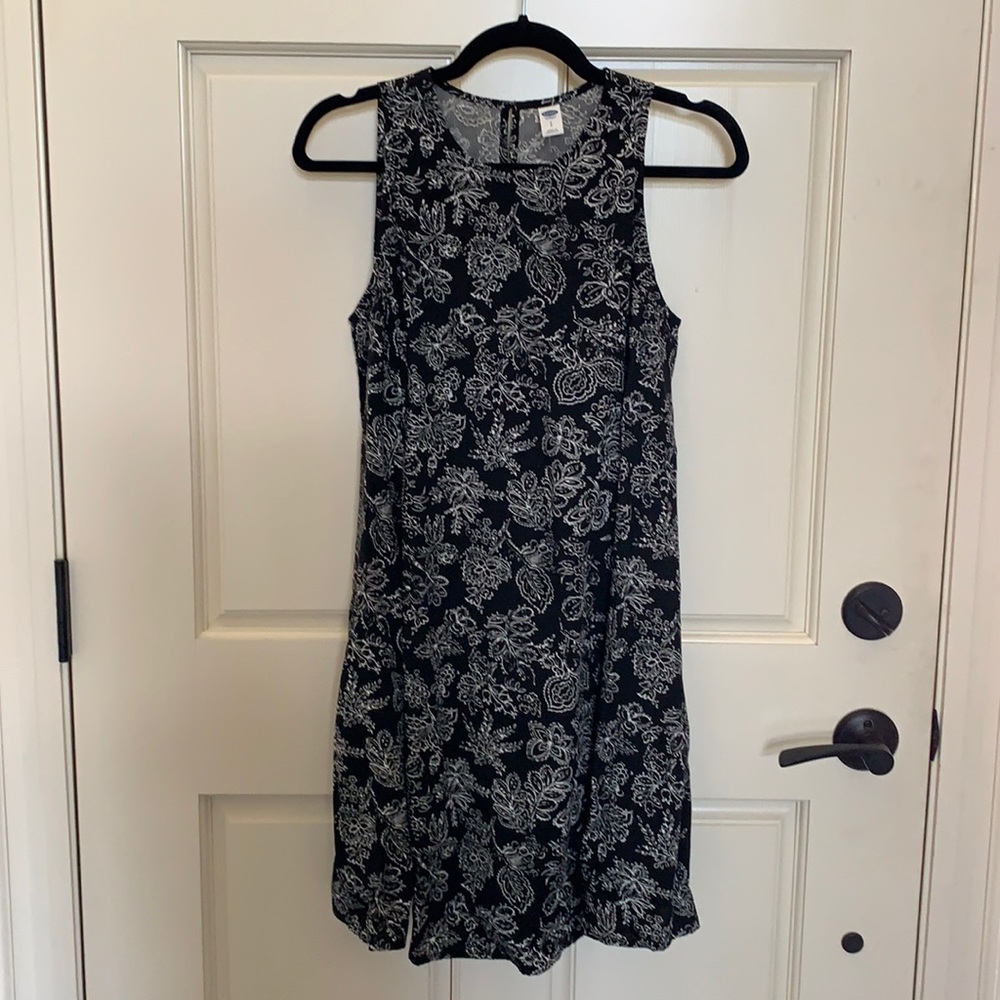 Old Navy Sleeveless Dress - Picture 1 of 5